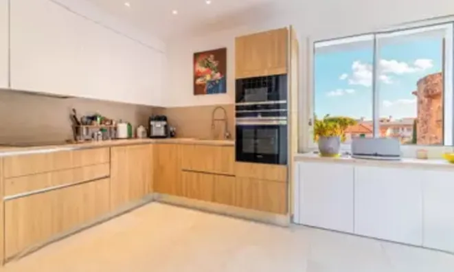 Недвижимость Property Type: Villa

Location: Cannes, Californie

Villa Cannes: 6