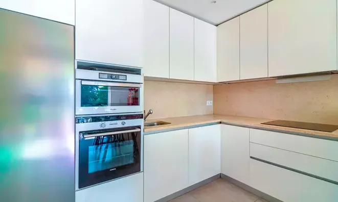 Недвижимость Property Type: Villa

Location: Cannes, Californie

Villa Cannes: 13