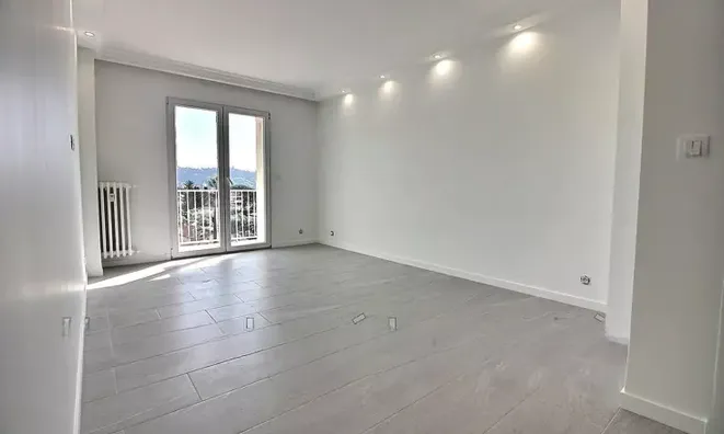 Недвижимость Villa Petit Juas: 4