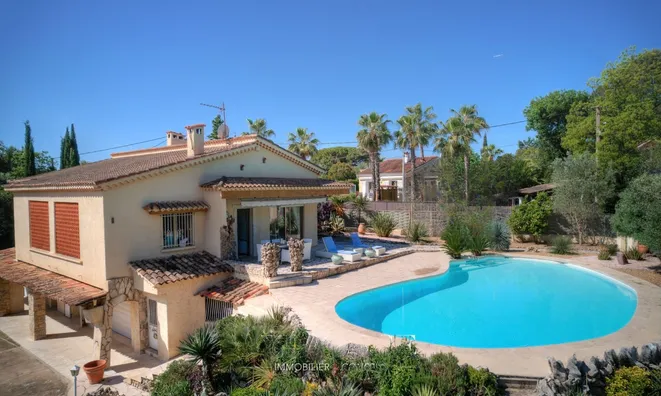 Недвижимость Villa Mougins: 4