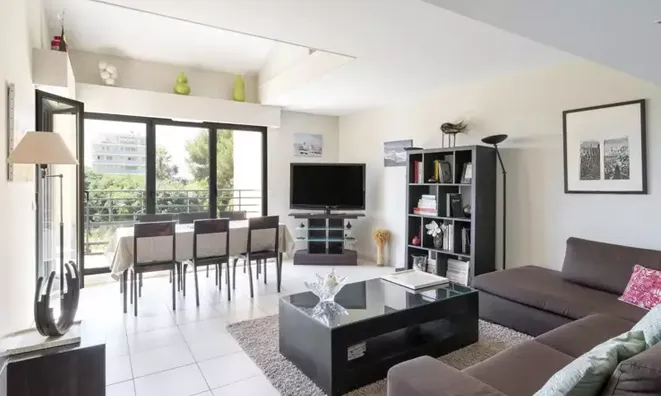 Недвижимость Villa Cannes République: 1