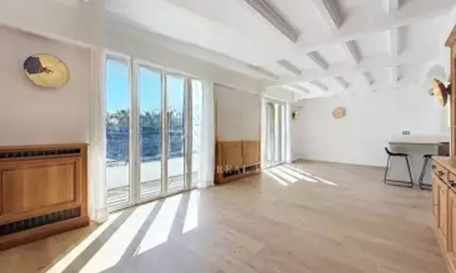 Недвижимость Villa Pointe Croisette: 2