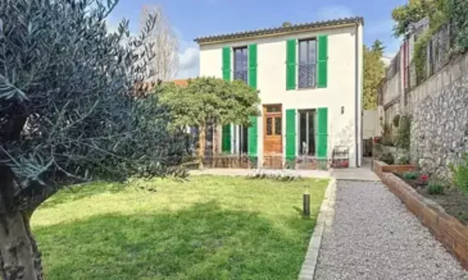 Недвижимость Villa Petit Juas: 3