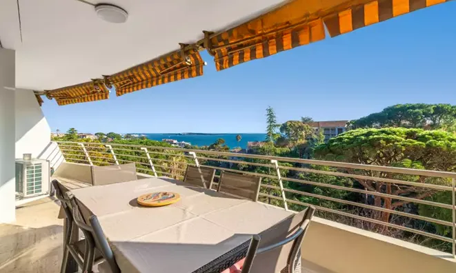 Недвижимость Villa Croix des Gardes: 1