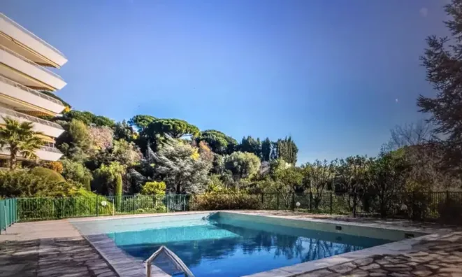 Недвижимость Villa Croix des Gardes: 10