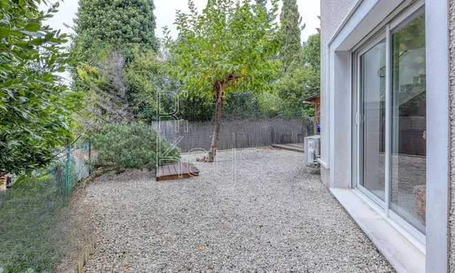 Недвижимость Villa Cannes République: 12