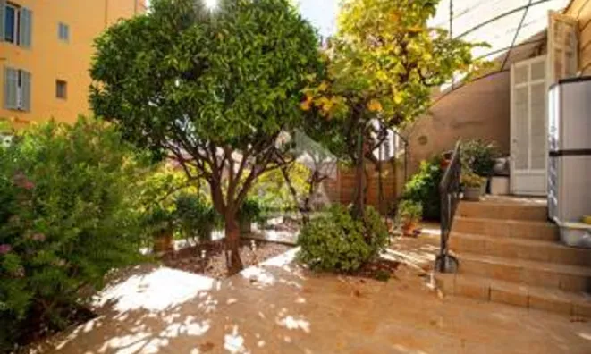 Недвижимость Villa Petit Juas: 2