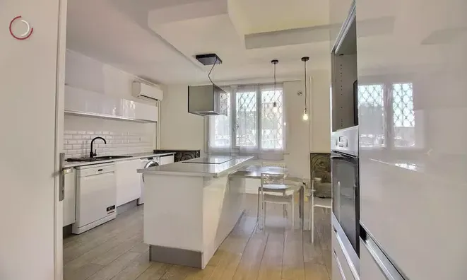 Недвижимость Villa Petit Juas: 4