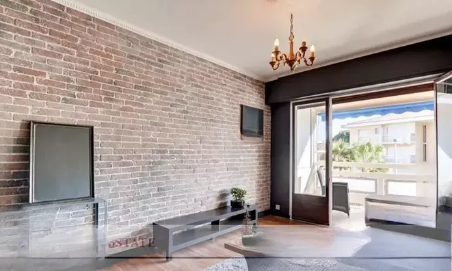 Недвижимость Villa Petit Juas: 1