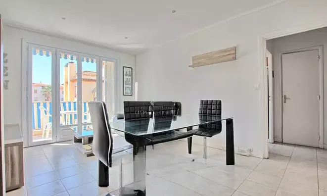 Недвижимость Villa Croix des Gardes: 1