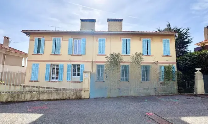 Недвижимость Villa Croix des Gardes: 16