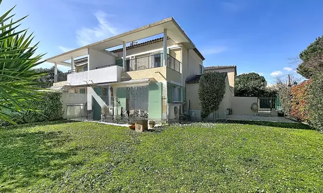 Недвижимость Villa Cannes La Bocca: 1