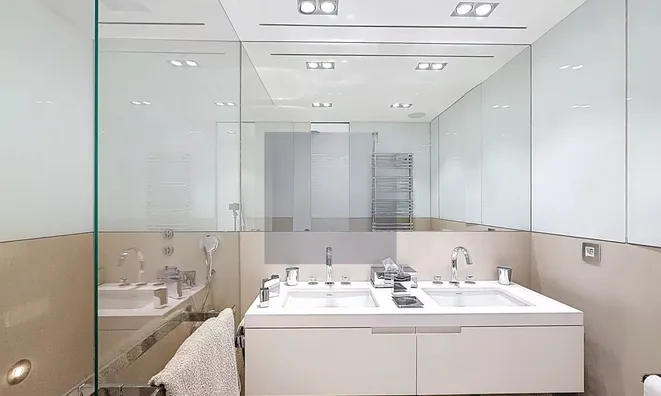 Недвижимость Property Type: Villa  
Location: Cannes, Centre-ville   

Villa Centre-ville: 6