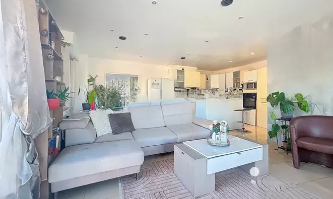 Недвижимость Villa République Cannes: 4