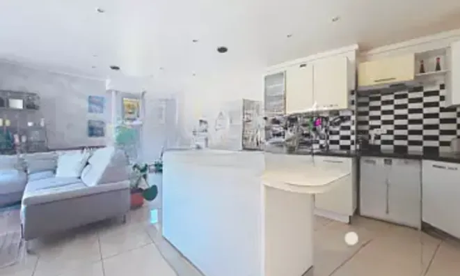 Недвижимость Villa République Cannes: 8