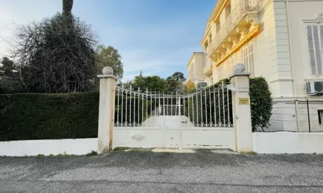 Недвижимость Villa Petit Juas: 4