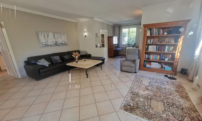 Недвижимость Villa Le Golfe-Juan: 3