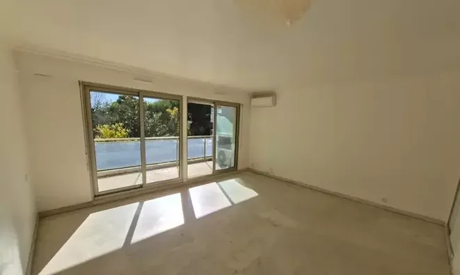 Недвижимость House Cannes: 1