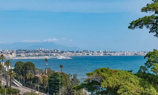 Недвижимость Villa Californie: 4