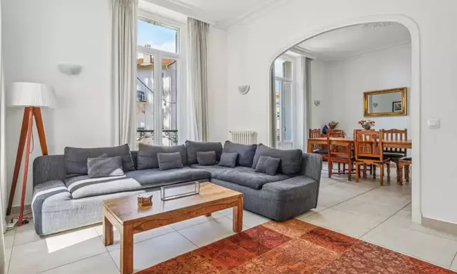 Недвижимость Villa Petit Juas: 1