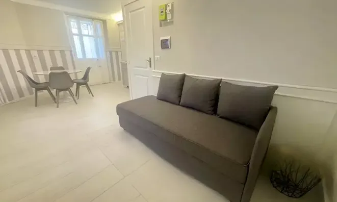 Недвижимость Villa Petit Juas: 1