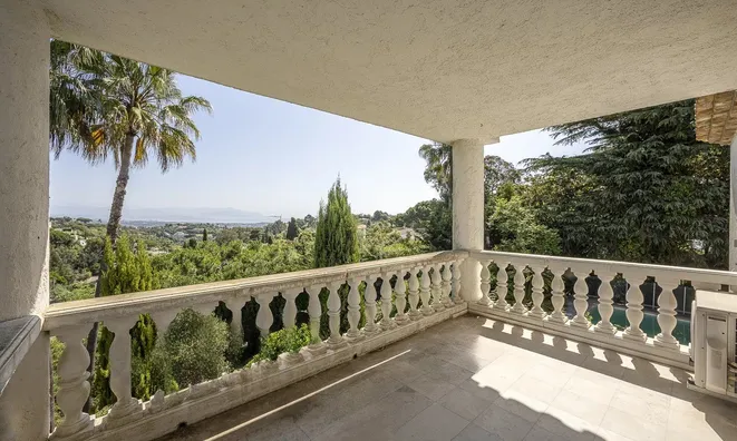 Недвижимость Villa Croix des Gardes: 8