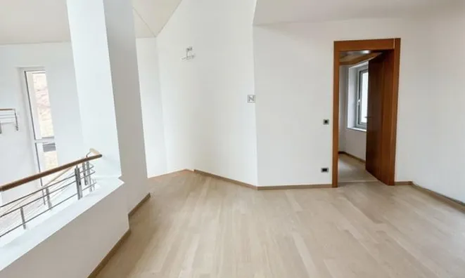 Недвижимость Дом, Тржич: 24