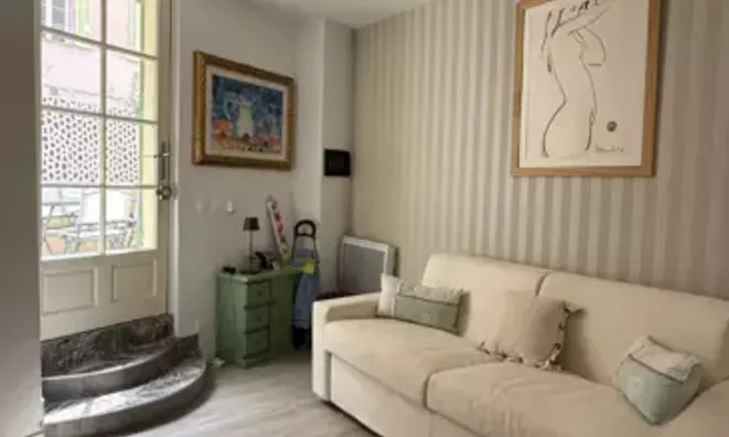 Недвижимость Villa Petit Juas: 2