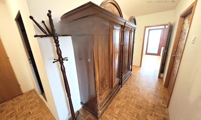 Недвижимость Квартира, 3 комнаты, Любляна: 10