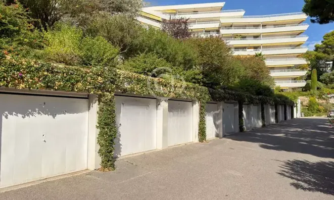 Недвижимость Villa Croix des Gardes: 17