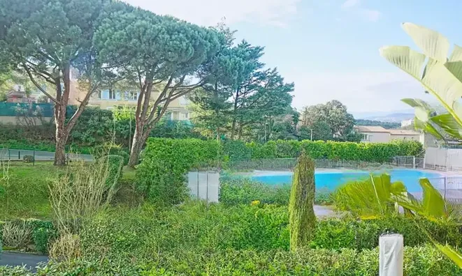 Недвижимость Villa Croix des Gardes: 1