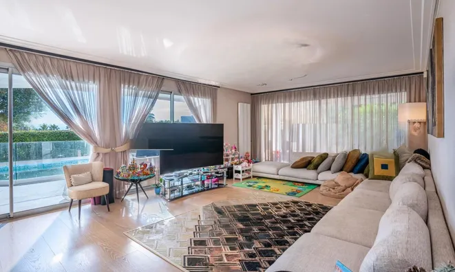 Недвижимость Estate Cannes Californie: 1