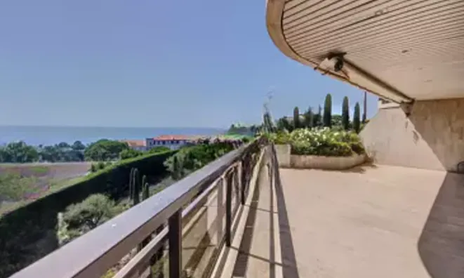 Недвижимость Villa Croix des Gardes: 3