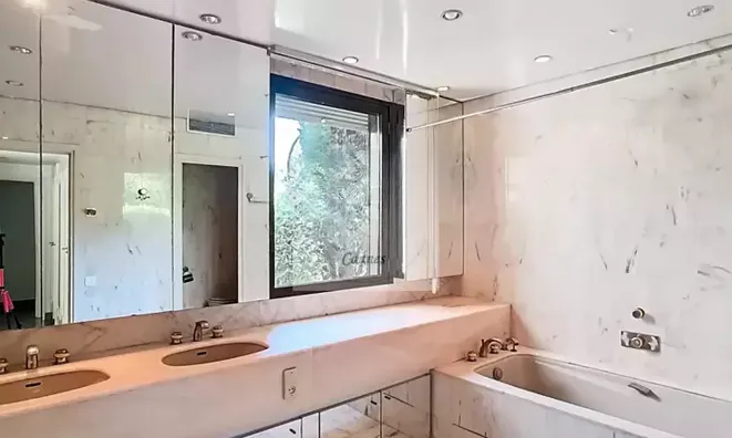 Недвижимость Villa Croix des Gardes: 13