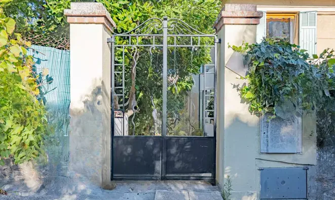 Недвижимость Villa Croix des Gardes: 1