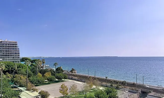 Недвижимость Villa La Bocca: 1