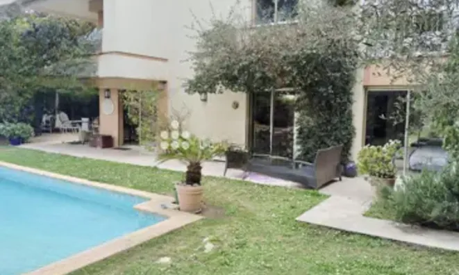 Недвижимость Villa Maurice Jeanpierre: 9