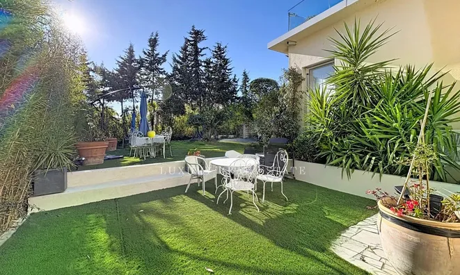 Недвижимость Property Cannes: 16