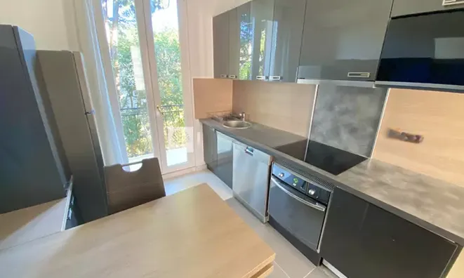 Недвижимость Property Name: Estate Californie: 1