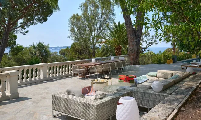 Недвижимость Villa Croix des Gardes: 2