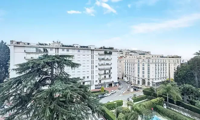 Недвижимость .\Cannes Centre-Ville: 1