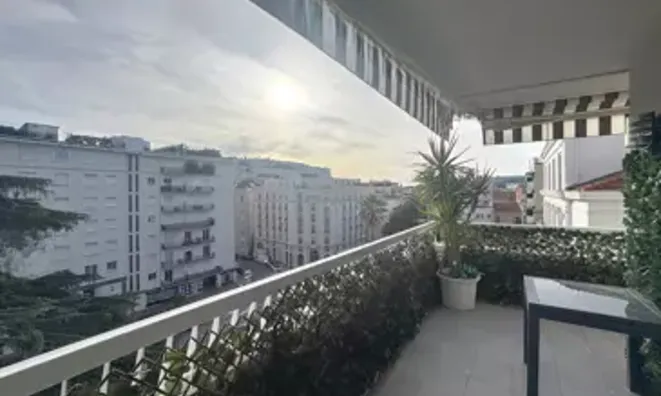 Недвижимость .\Cannes Centre-Ville: 5