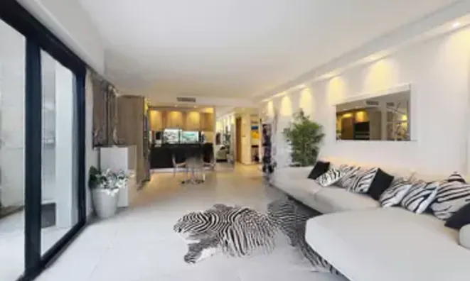 Недвижимость .\Cannes Centre-Ville: 11