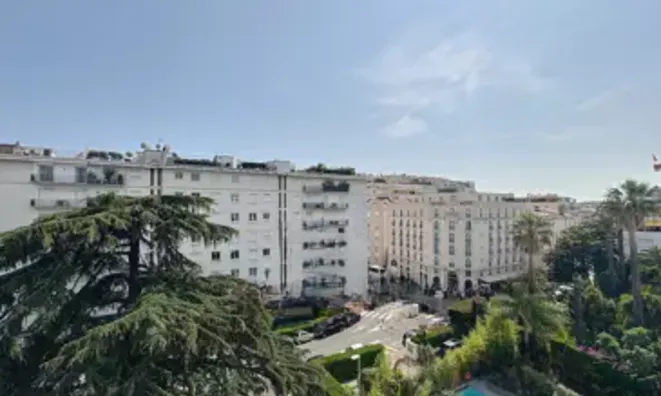 Недвижимость .\Cannes Centre-Ville: 12