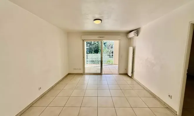 Недвижимость House Croix des Gardes: 4