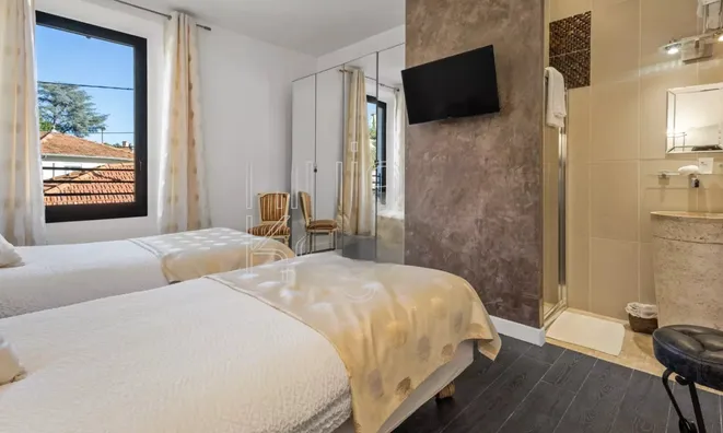 Недвижимость Villa Petit Juas: 9