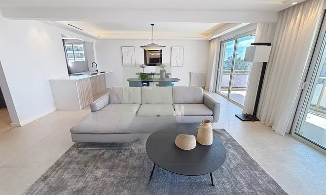 Недвижимость House Pointe Croisette: 6