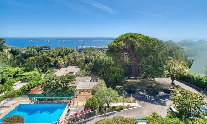 Недвижимость Villa Californie: 4