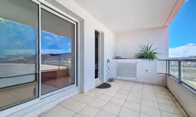 Недвижимость Villa La Bocca: 9