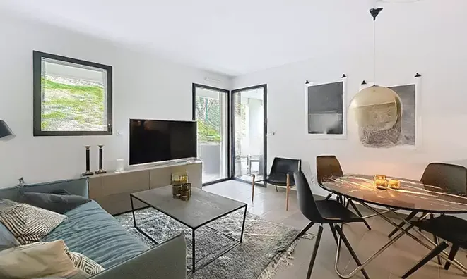 Недвижимость Villa Croix des Gardes: 1